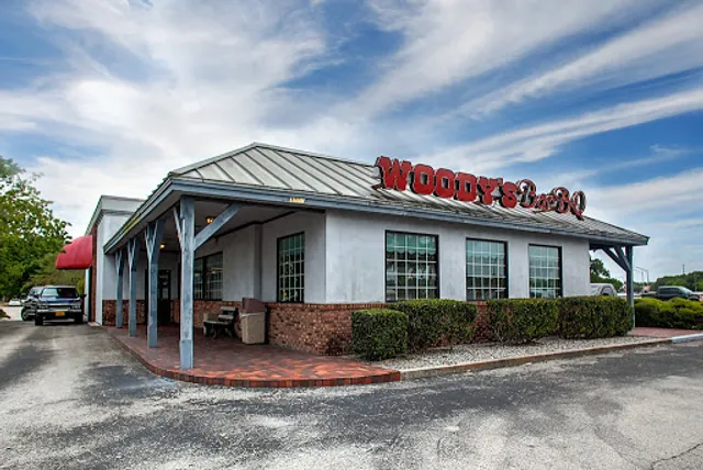 Woody's Bar-B-Q