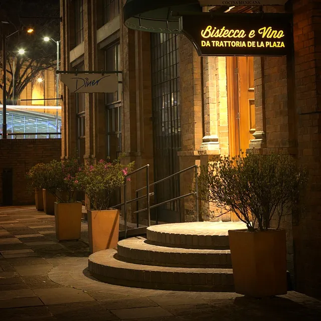 Bistecca e Vino Da Trattoria de la Plaza (Centro Internacional I Parque Central Bavaria)