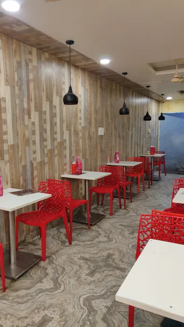 Eat Hot Chinese Fast Food