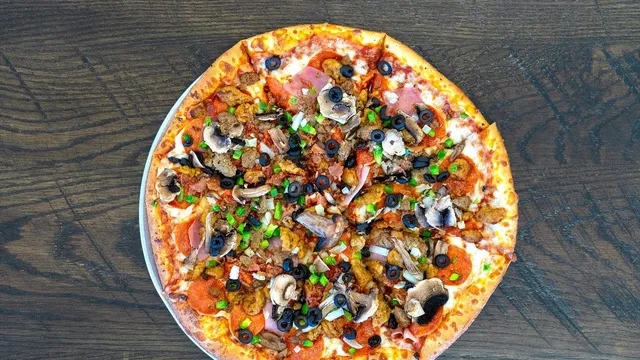 Zoner's Pizza, Wings & Waffles