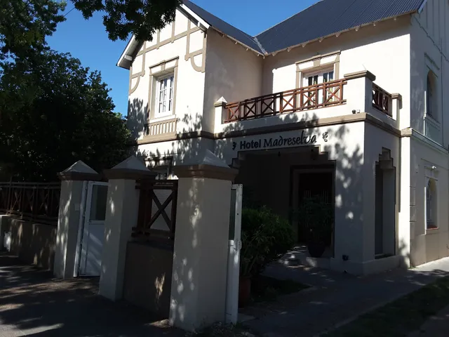 Hosteria Madre Selva