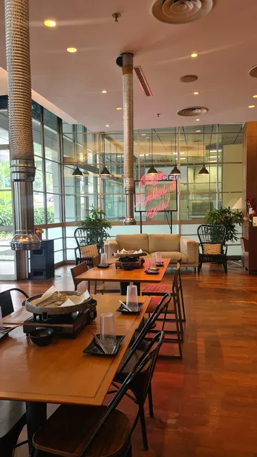 Madam Lee BBQ Kuningan