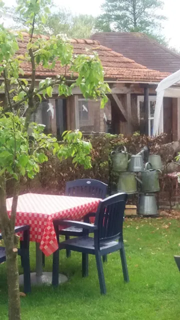 Pannenkoekenhuis /Camping/campers / Frida's Theetuin / SVR camping Nunspeet / Veluwemeer