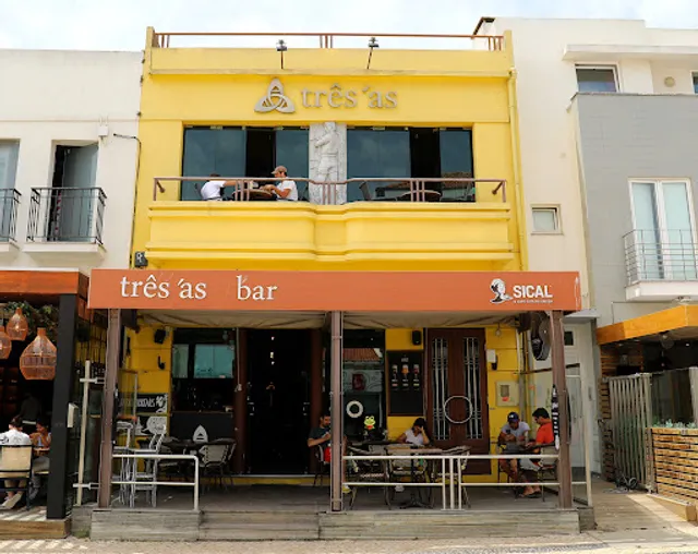 Bar Três As