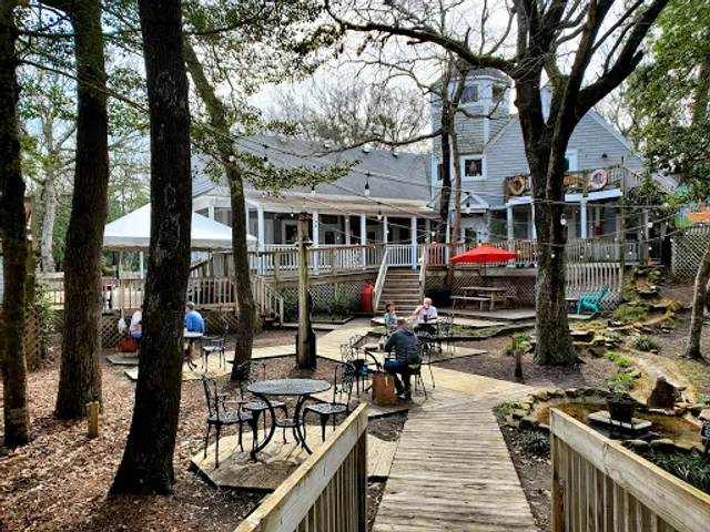 Treehouse Cafe & Coffee