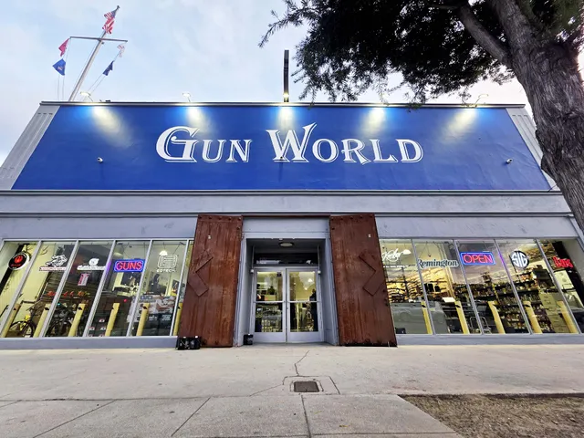Gun World