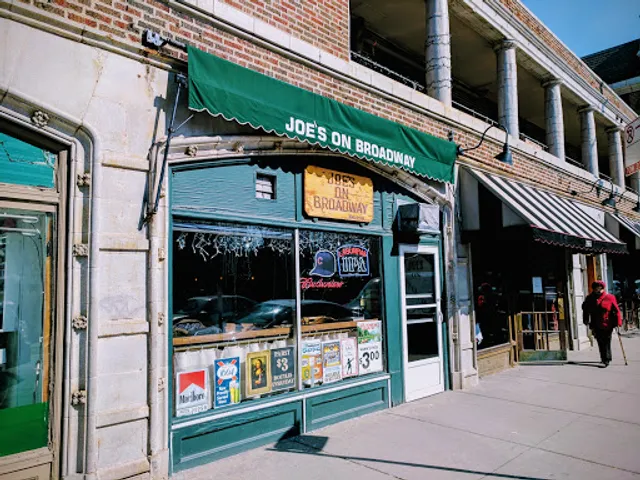 Joe's On Broadway