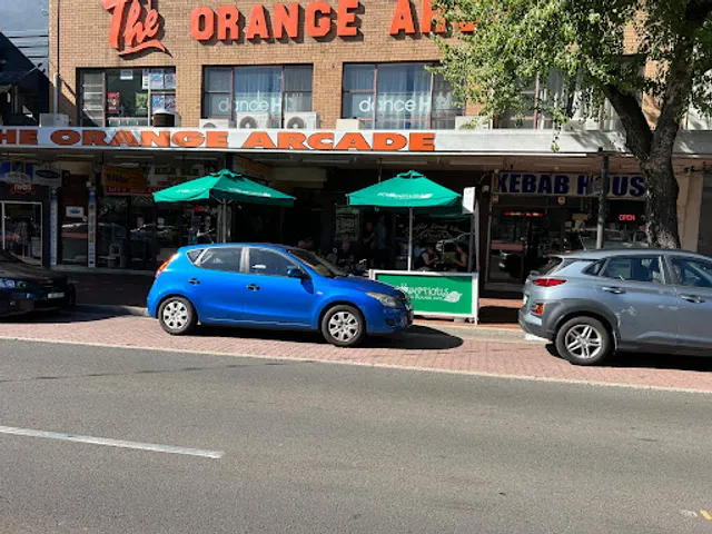 Scrumptious on Summer Cafe