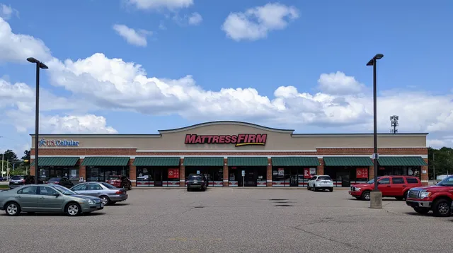 Mattress Firm Clearance Center 8th Street South