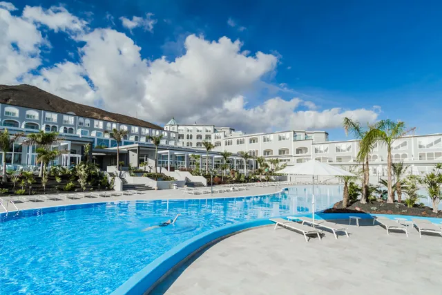 Royal Palm Resort & Spa