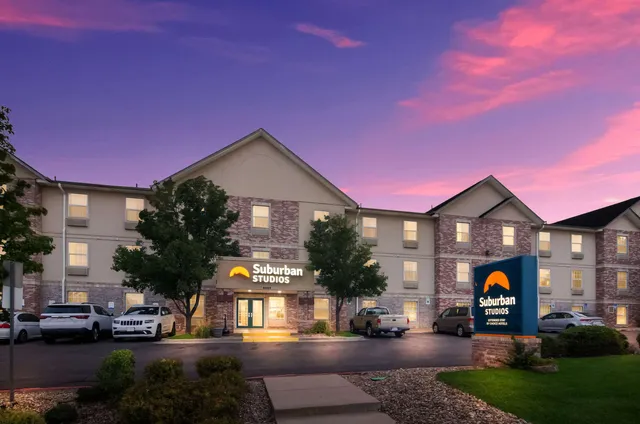 Savannah Suites-Arvada