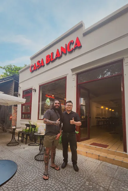 Casablanca Restaurant & Bar