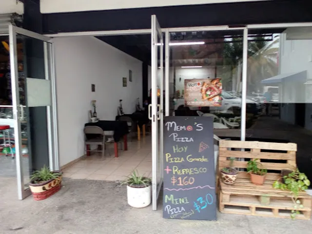 Memo's pizza