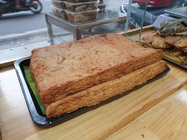 Bánh Mì Chả Nóng Dũng Hạnh