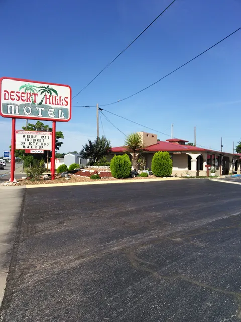 Desert Hills Motel