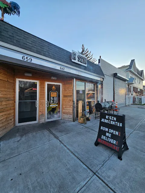 R'SZN Caribbean Jerk Center