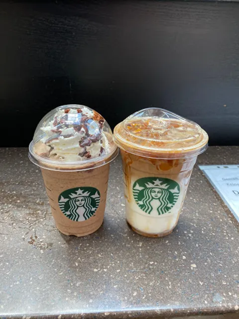 Starbucks Kiosk EG Neu Standort C