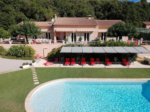 LA BASTIDE DES ROSES