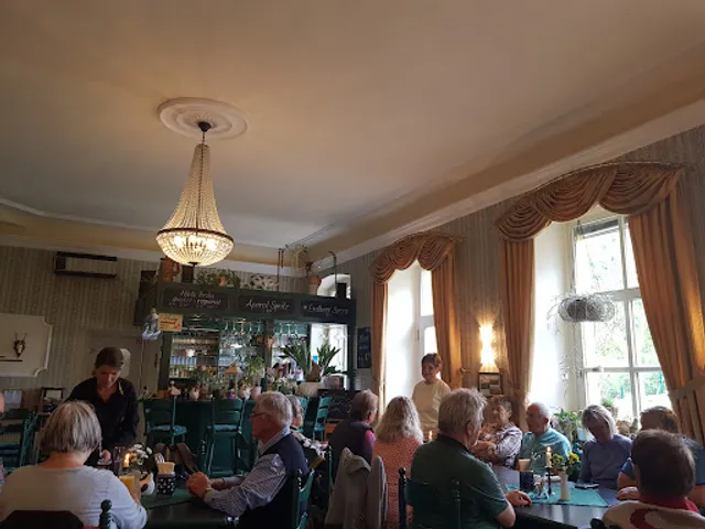 Gasthof & Pension "Zum Alten Forsthaus"