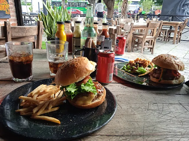 La Central Hamburguesería Libertad