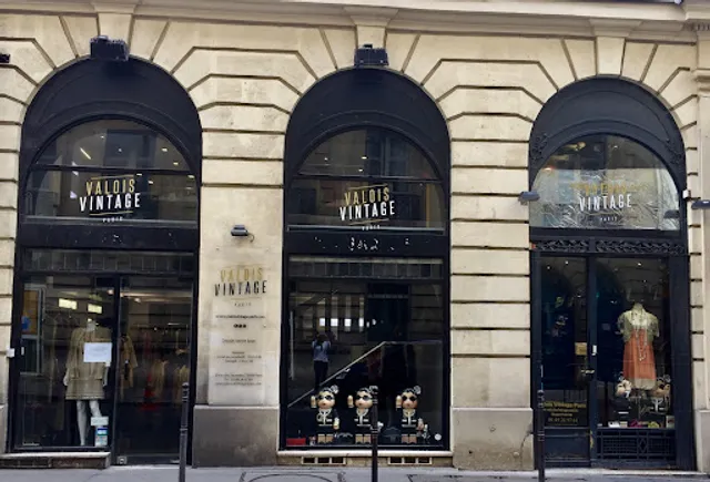 VALOIS VINTAGE PARIS