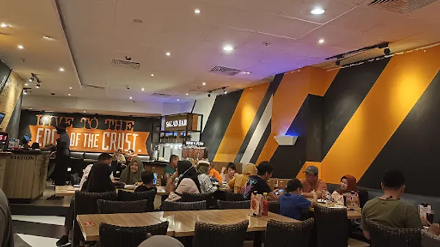 Pizza Hut Restoran - Panakkukang Mall Makassar
