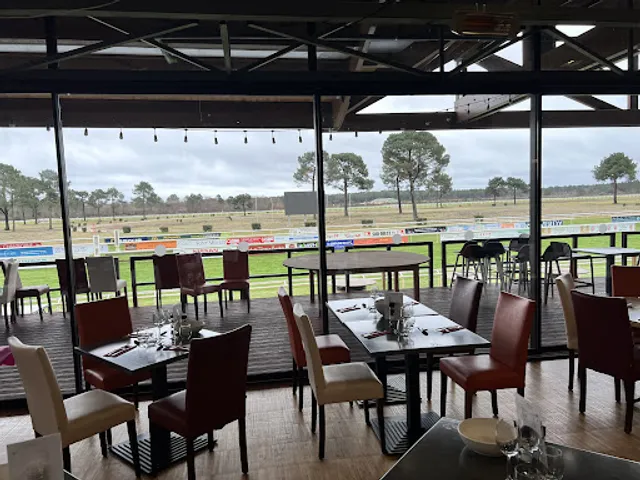 Restaurant LE FER A CHEVAL