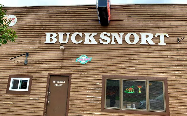 Bucksnort Bar