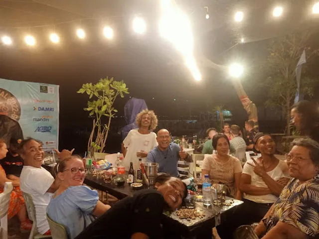 The Junction Bar & Grill