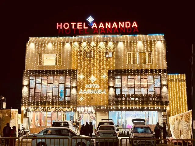 HOTEL AANANDA