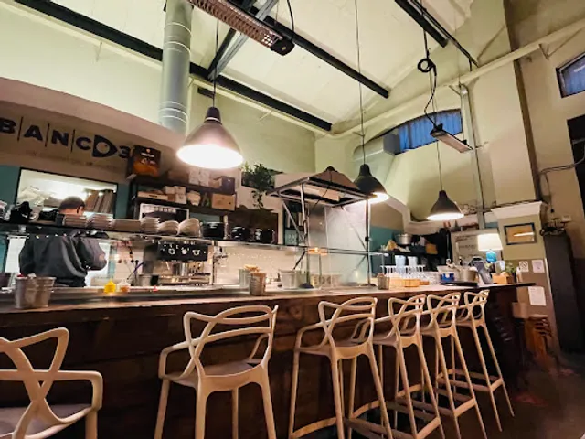 Banco 32, Mercato Delle Erbe