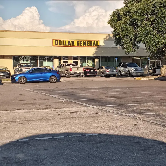 Barclay Place Shopping Center