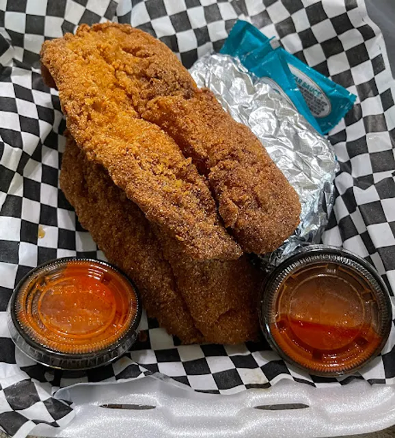 Mommadede’s Southern Cooking Soulfood & BBQ Cafe