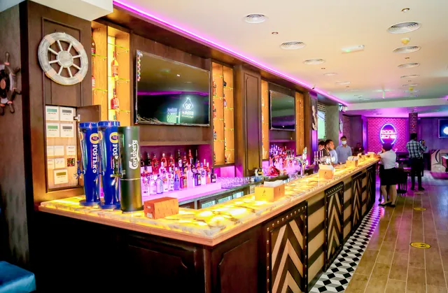 Fisherman's Hub - Royal Ascot Hotel