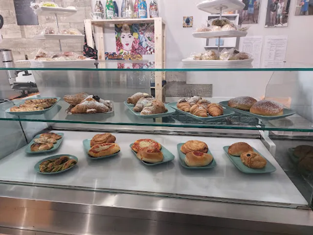 Da Gianni Food & Drink Wine Bar