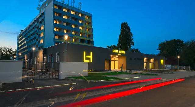 Lelle Hotel