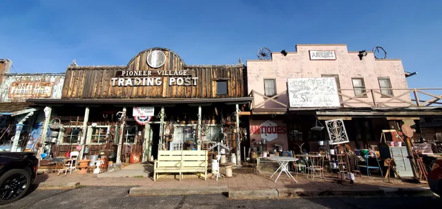 Finnie Flat Flea Market