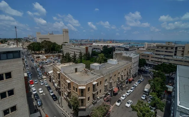 Diana Seaport Apartments