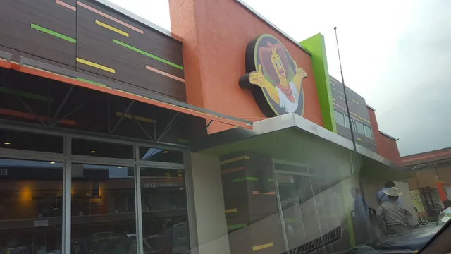 Pollo Campero • San Lucas Sacatepéquez