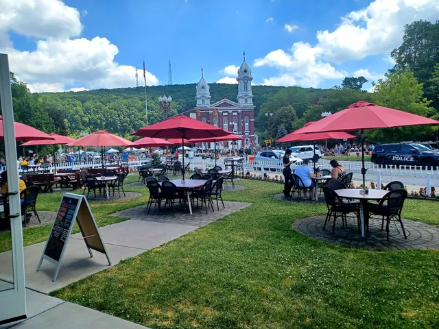 Benjamin's Roadhouse