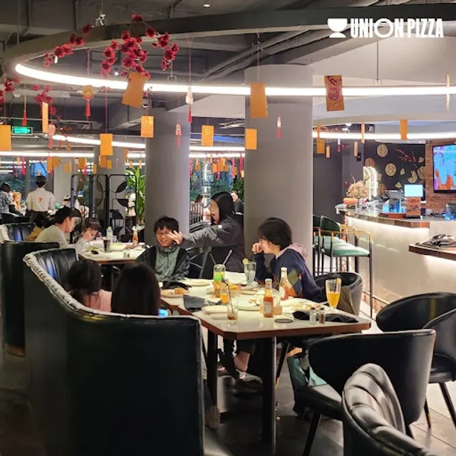 Union Pizza Hoàng Đạo Thuý