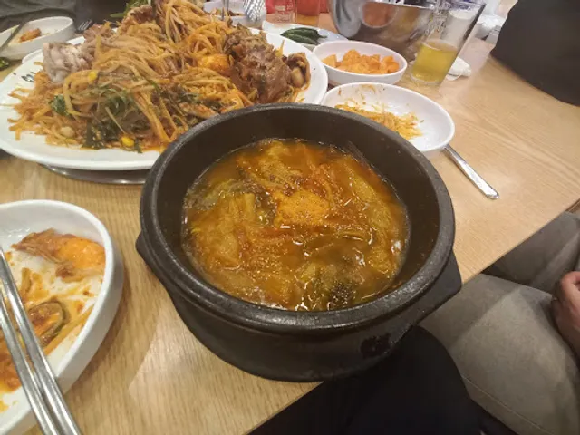 맛나감자탕반송점