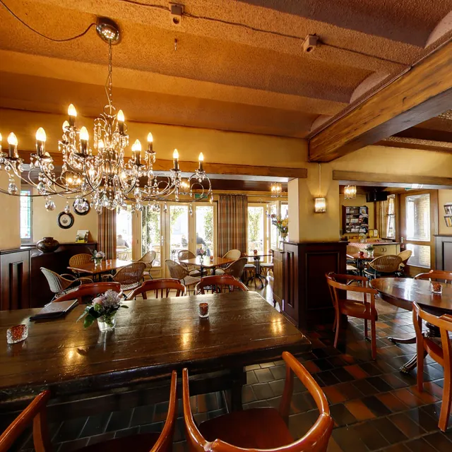 Eetcafé De Gouden Leeuw Bakel