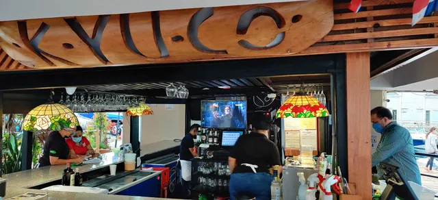 Cayucos Bar Restaurante