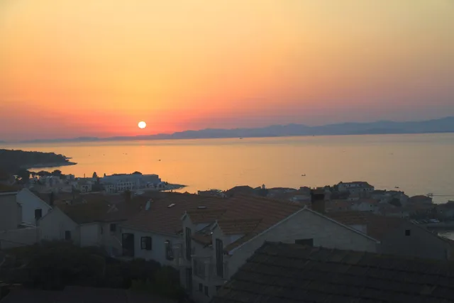 Postira Holidays - Molo Lozna Apartments