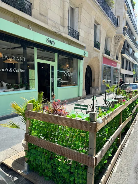 SAYLY BRUNCH & COFFEE