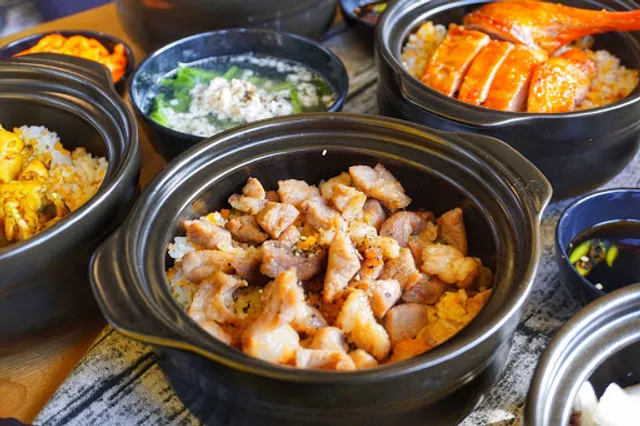 Tiệm Ăn Chợ Lớn