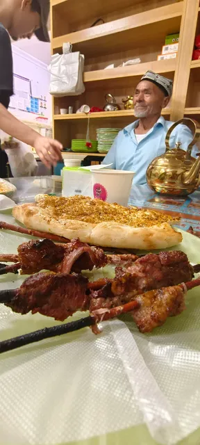 Yuan Big Cross Mutton Pickled Steamed Bread Restaurant