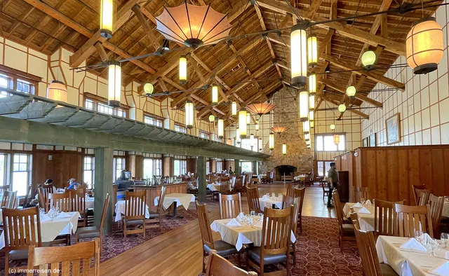 Ptarmigan Dining Hall