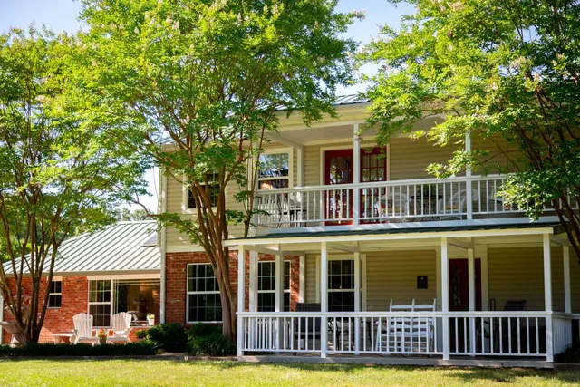 Fall Farm Country Inn